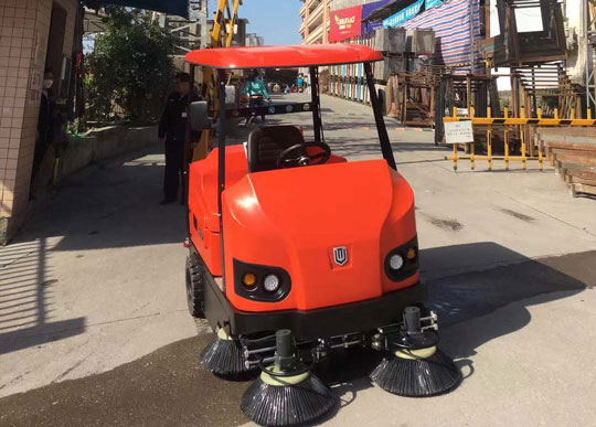 電動掃地機(jī)價(jià)格多少錢一臺