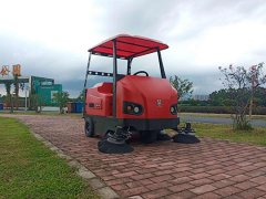 小型掃地機(jī)價格多少錢