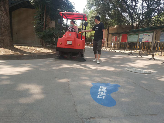 電動掃地車揚塵原因及解決方法有哪些