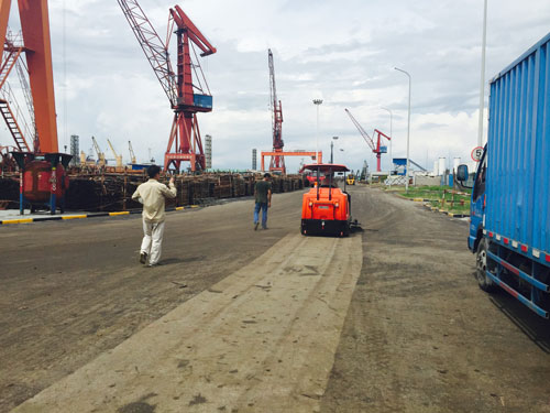 工業(yè)掃地機(jī)哪款好