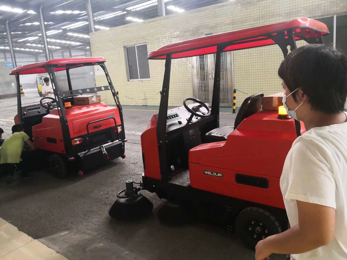 工廠掃地機(jī)