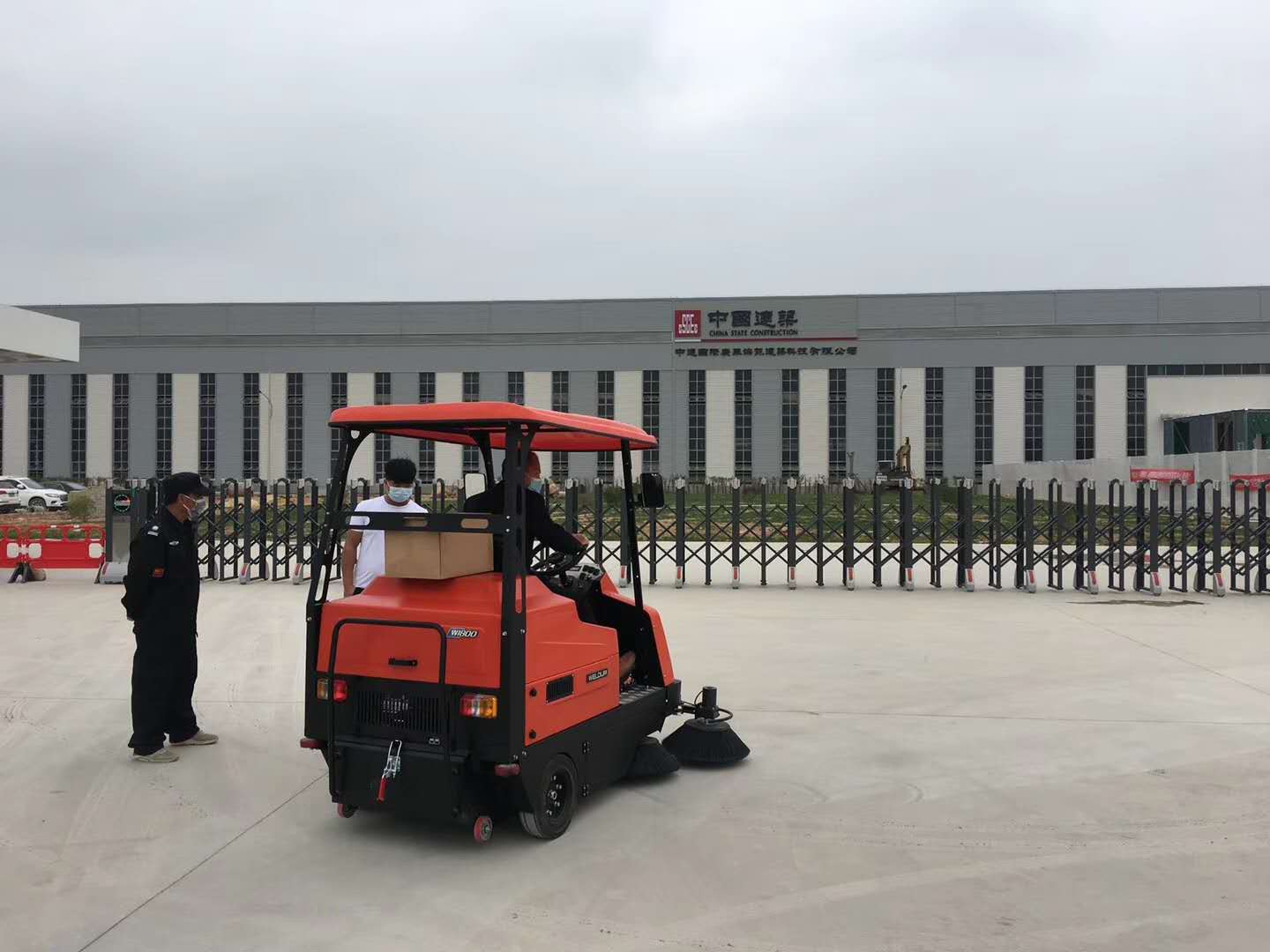 小型掃地機價格多少錢？