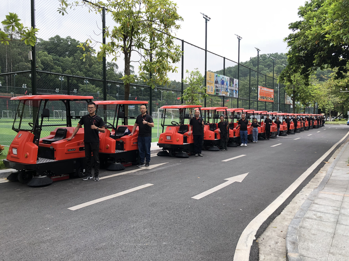 環(huán)衛(wèi)掃地機價格