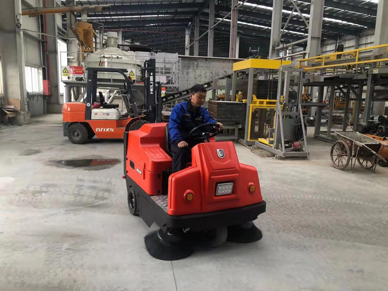 怎么選擇掃地車品牌呢？