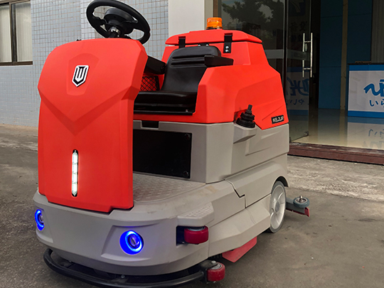 使用工廠洗地機清洗地面的優(yōu)勢有哪些