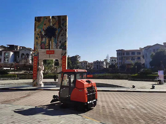 物業(yè)小區(qū)使用掃地車怎么樣？